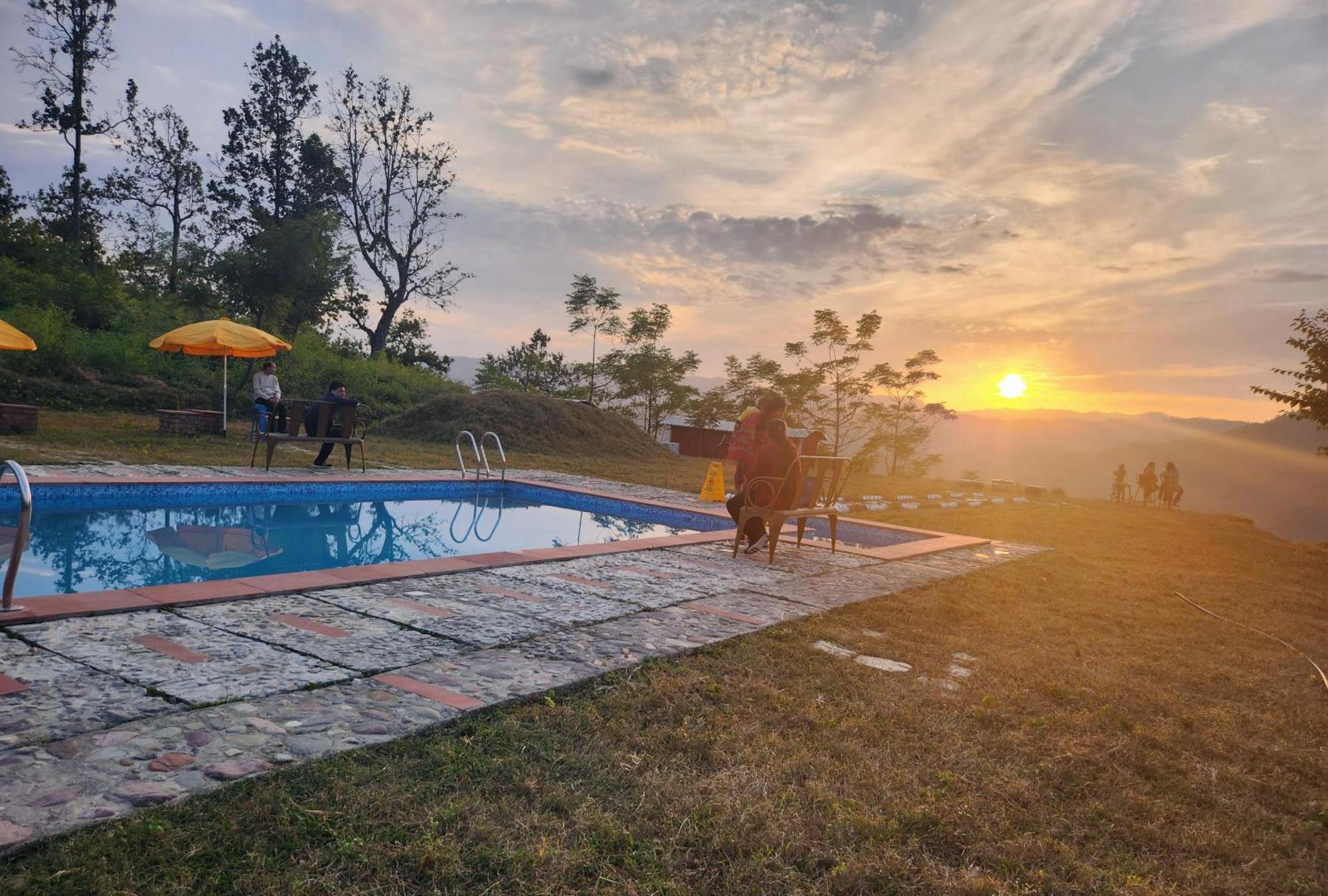 Lahermitage Resort Lansdowne Kültér fotó